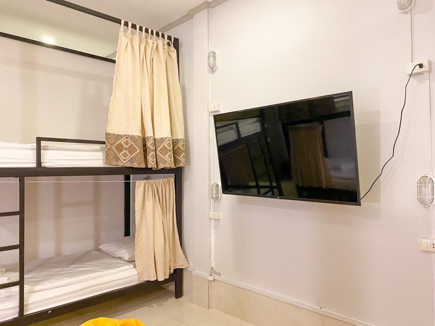 Апартаменты Sathiti Cafe & Bed Вьентьян Экстерьер фото